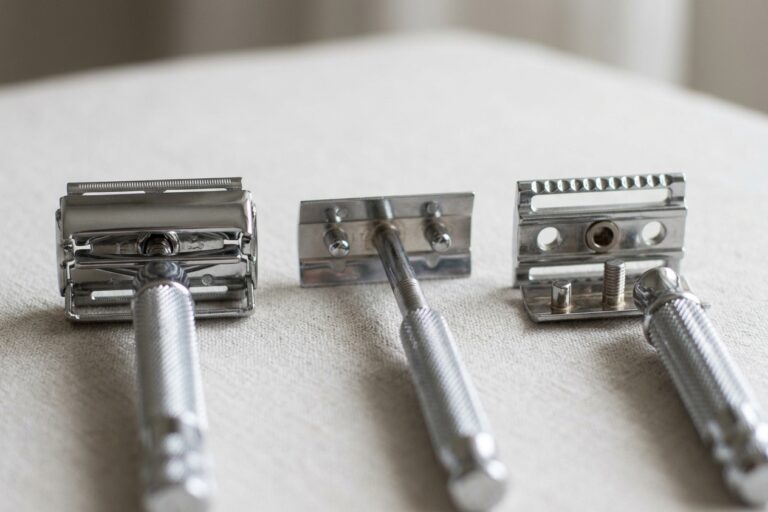 Three types of safety racor, one, two and three pieces.